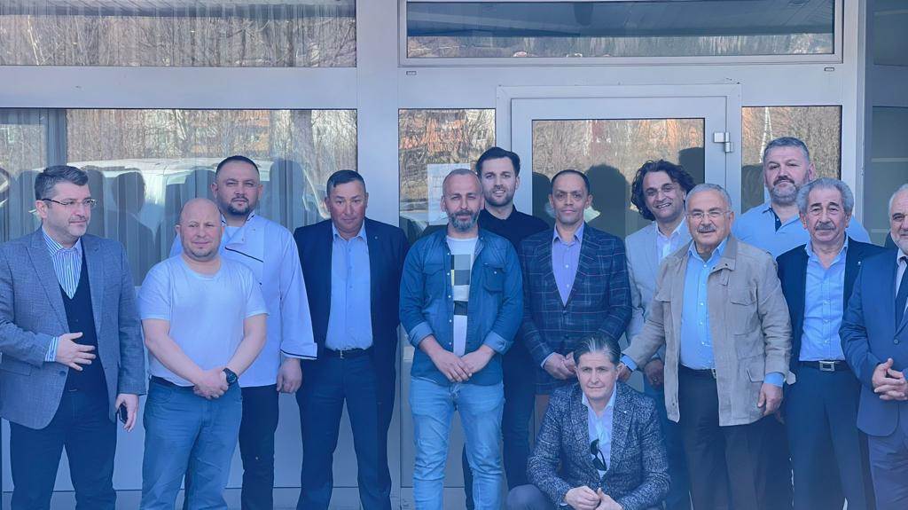 BAŞKAN GÜLER’E AVRUPA’DA SEVGİ SELİ